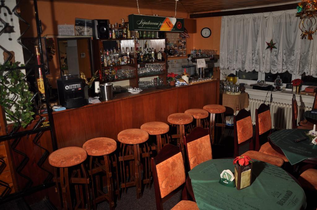 Hotel - Penzion M&M Jáchymov Dış mekan fotoğraf